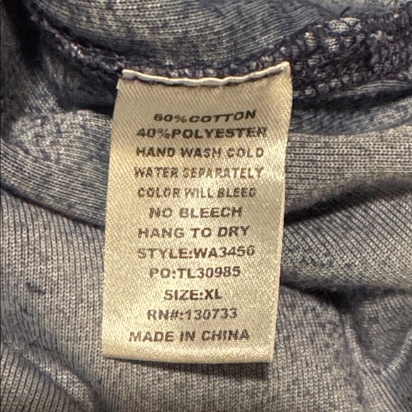 Umgee light grayish blue velour short sleeve top w/side slits (XL) - EUC! - Picture 9 of 10